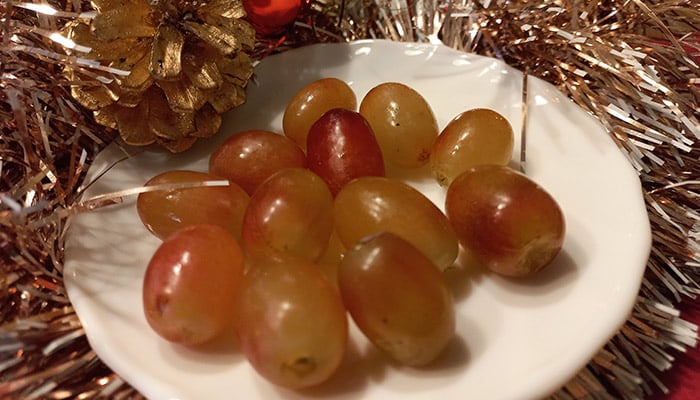 Assiette de raisins du Nouvel An