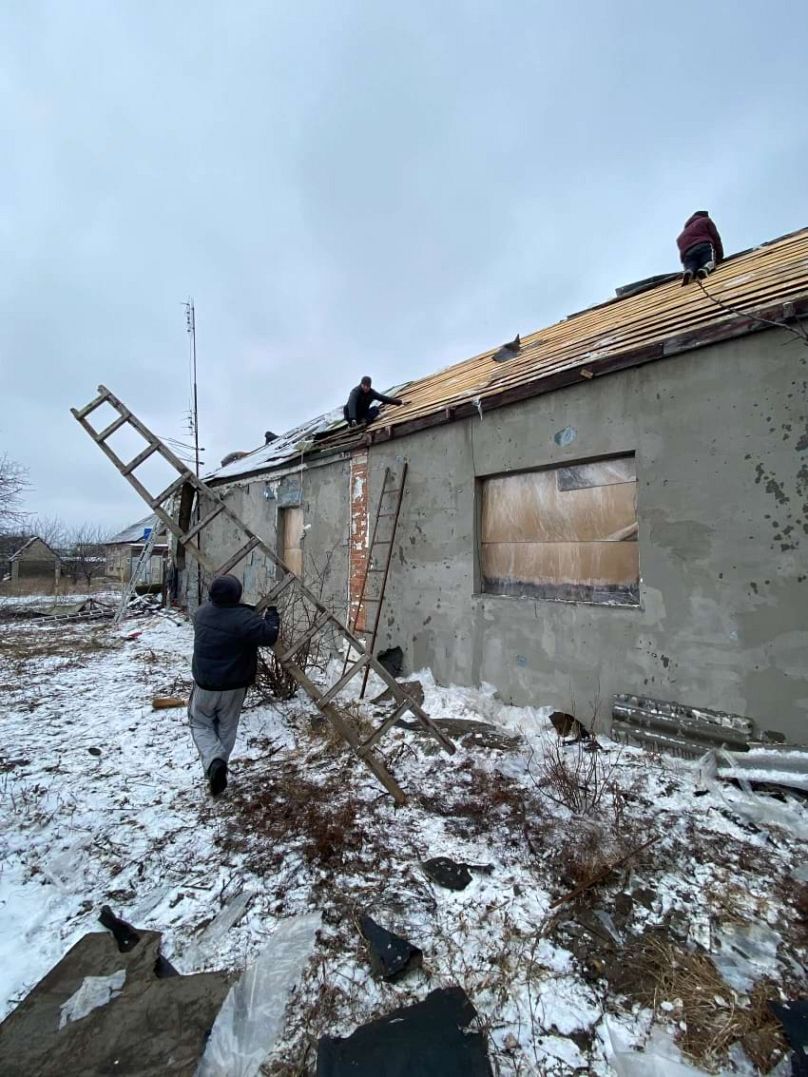 Les travaux de réparation du toit ont été réalisés par Livyj Bereh en Ukraine. 2022/23
